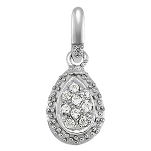 Cluster Diamond Pendant · 0.10 ct tw