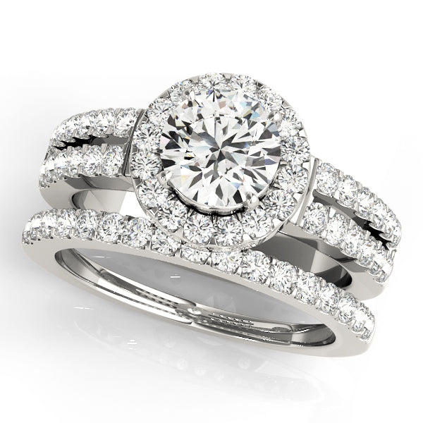 Round Halo Diamond Engagement Ring · 0.79 ct tw