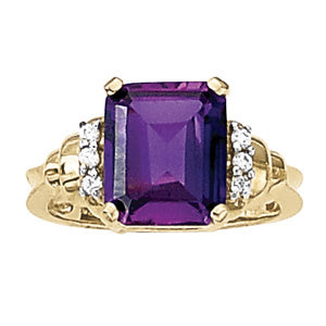 Emerald Gemstone Fashion Ring · 0.09 ct tw