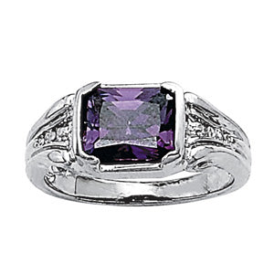 Emerald Gemstone Fashion Ring · 0.04 ct tw