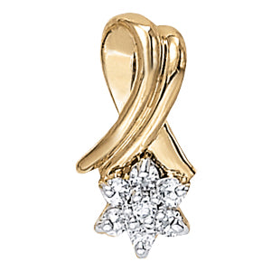 Cluster Diamond Pendant · 0.21 ct tw