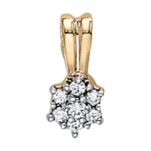 Cluster Diamond Pendant · 0.10 ct tw