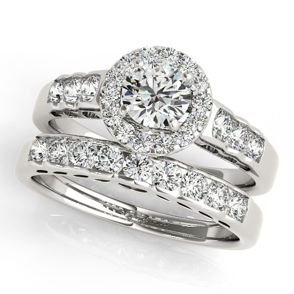 Round Halo Diamond Engagement Ring · 0.46 ct tw