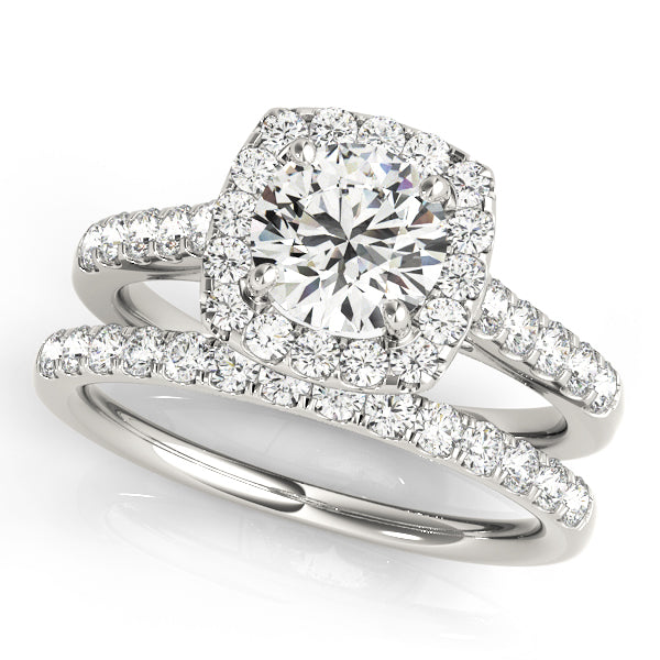 Round Halo Diamond Engagement Ring · 0.94 ct tw