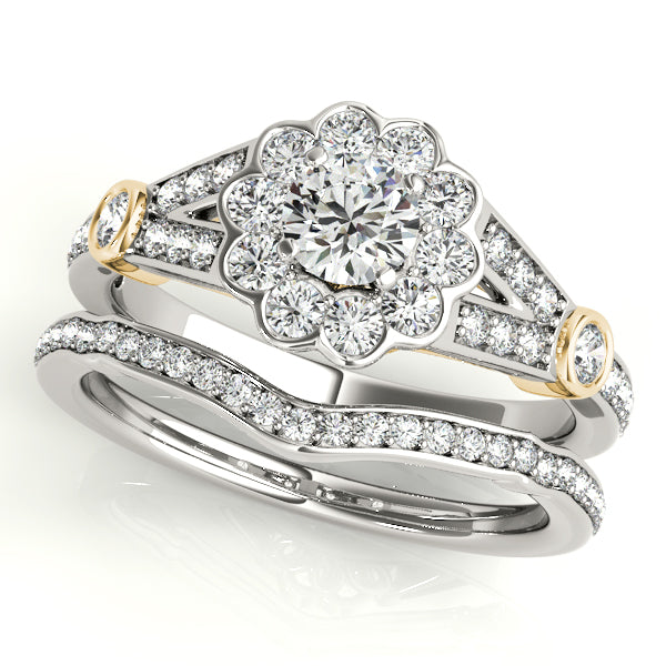 Round Halo Diamond Engagement Ring · 0.86 ct tw
