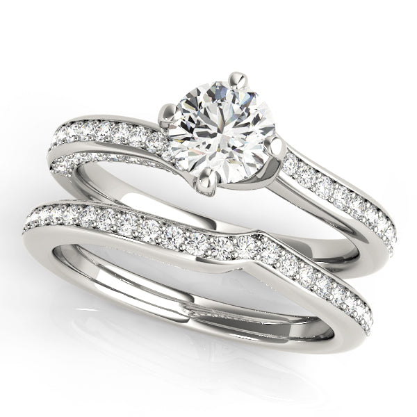 Round Diamond Engagement Ring · 1.01 ct tw