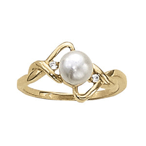 Pearl Gemstone Fashion Ring · 0.02 ct tw