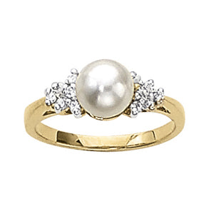 Pearl Gemstone Fashion Ring · 0.12 ct tw