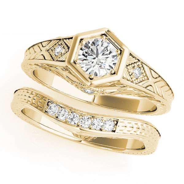 Round Antique Diamond Engagement Ring · 0.36 ct tw