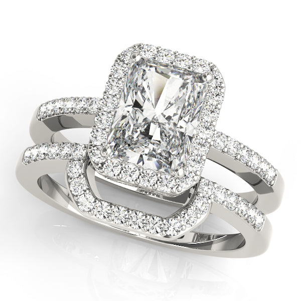 Emerald Halo Diamond Fashion Ring · 0.24 ct tw