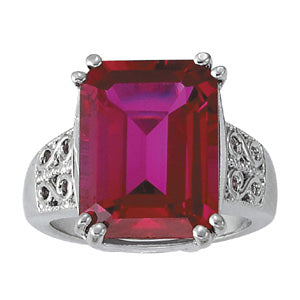 Emerald Gemstone Fashion Ring