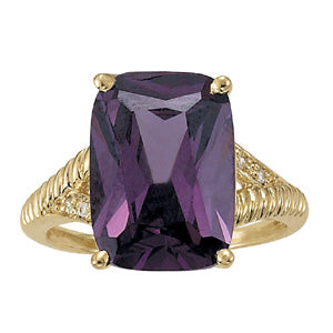 Cushion Emerald Gemstone Fashion Ring · 0.02 ct tw