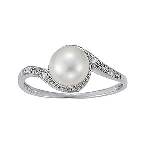 Pearl Gemstone Fashion Ring · 0.02 ct tw