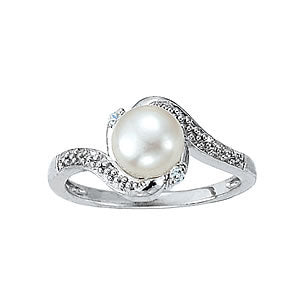 Pearl Gemstone Fashion Ring · 0.02 ct tw