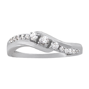 Round Diamond Fashion Ring · 0.25 ct tw