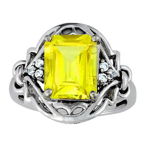 Emerald Oval Gemstone Fashion Ring · 0.09 ct tw