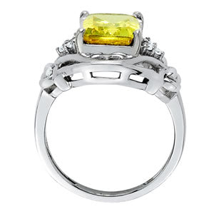 Emerald Oval Gemstone Fashion Ring · 0.09 ct tw