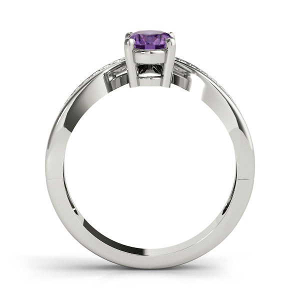 Oval 7x5 Diamond Ring · 0.14 ct tw