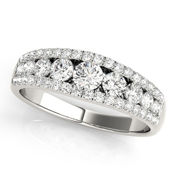 Round Fashion Diamond Band · 0.86 ct tw